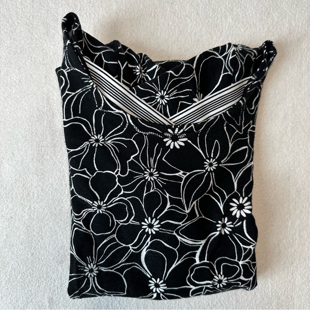 T by Talbot’s Women’s UPF 50 Black White Floral Cross Back Cozy Shift Dress, Med - Picture 15 of 16